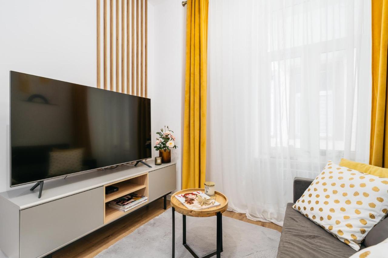 Apartament Orzeszkowa - Loftaffair Краков Экстерьер фото